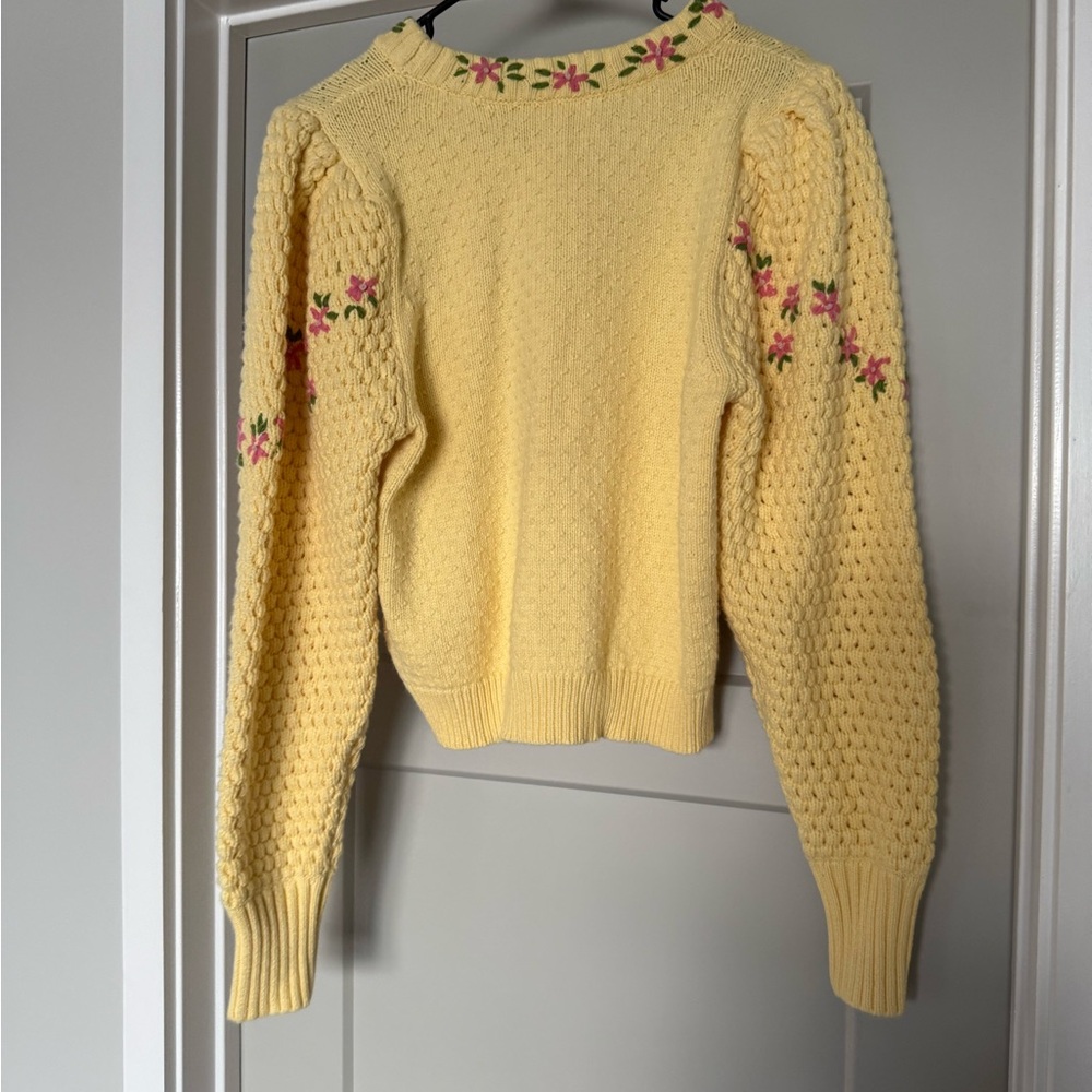 Gorgeous Elegant LoveShackFancy Luxurious Butter Yellow Floral Knit Sweater - Picture 2 of 3